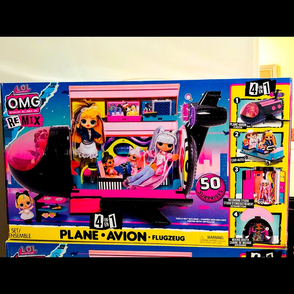 LOL OMG REMIX AIRPLANE COMES WITH 50 SURPRISES